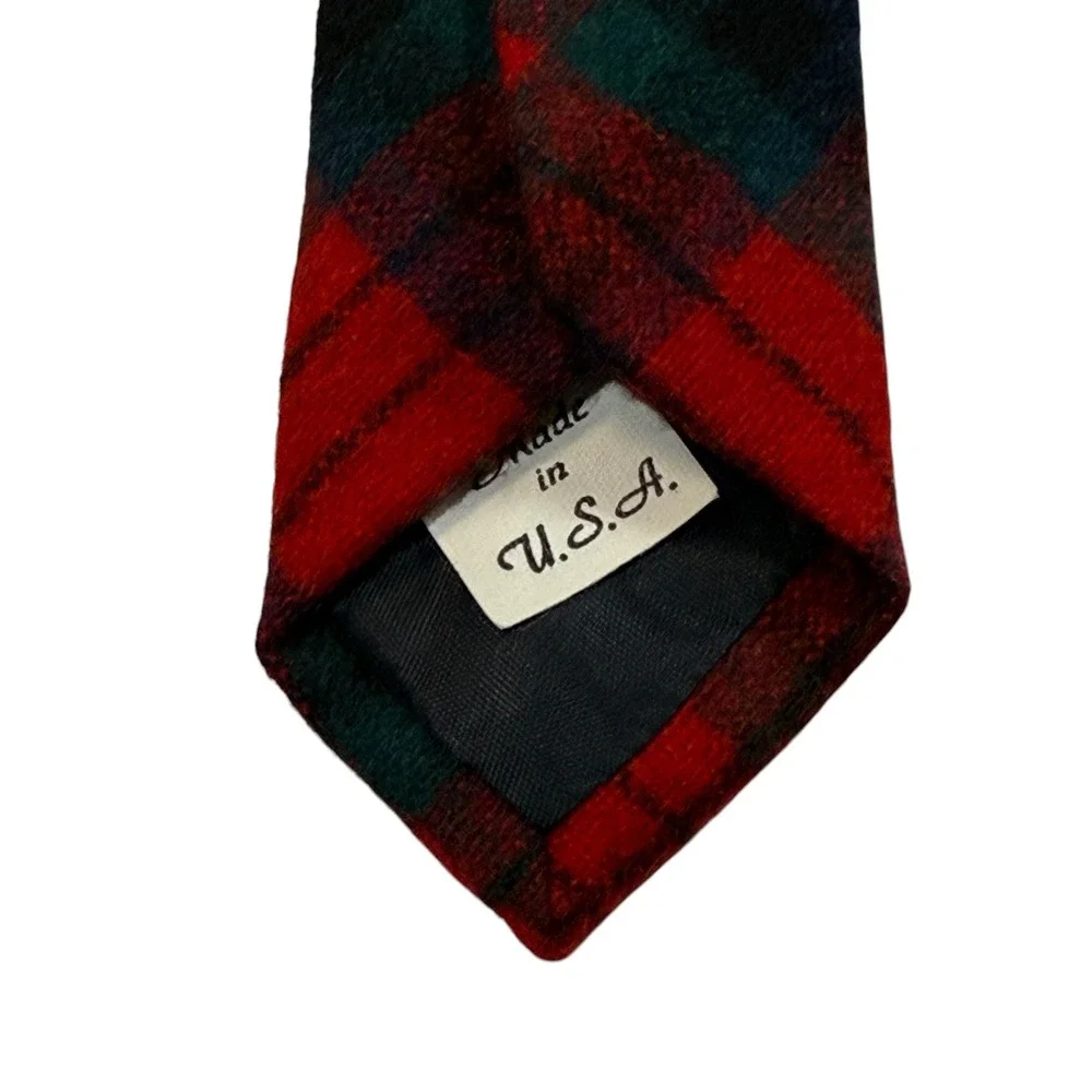 Pendleton Mens Red Green Plaid Virgin Wool Tie Made in USA Vintage Tartan‎